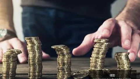 ：拜仁为何坚守莱万却放走格纳布里终极分析